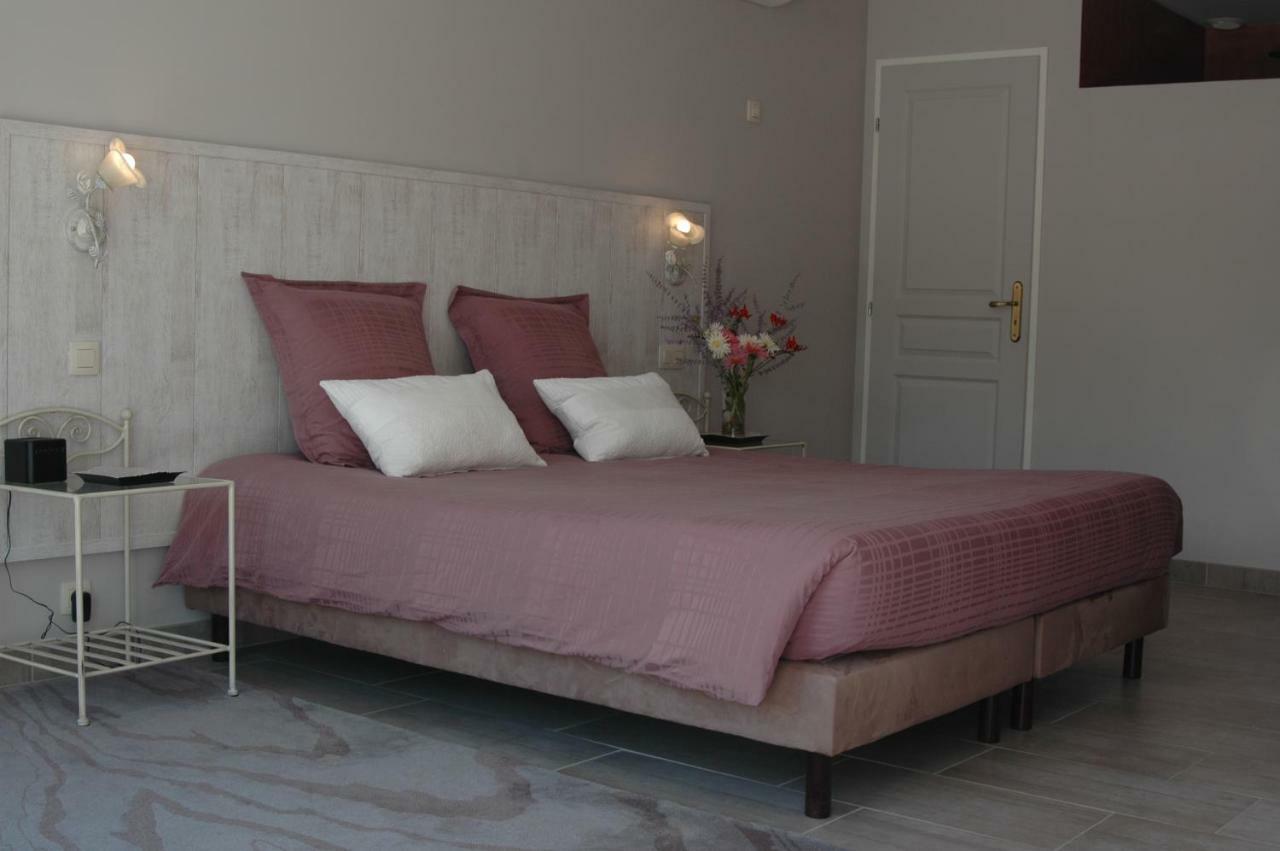 Les Jardins De Soulane B&B - Adults Only Belcastel-et-Buc Eksteriør bilde
